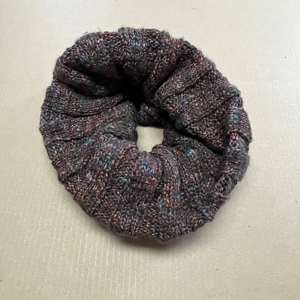GAP One Size Marled Ribbed Multicolored Infinity Scarf Y2K NWOT‎ MSRP $34.95